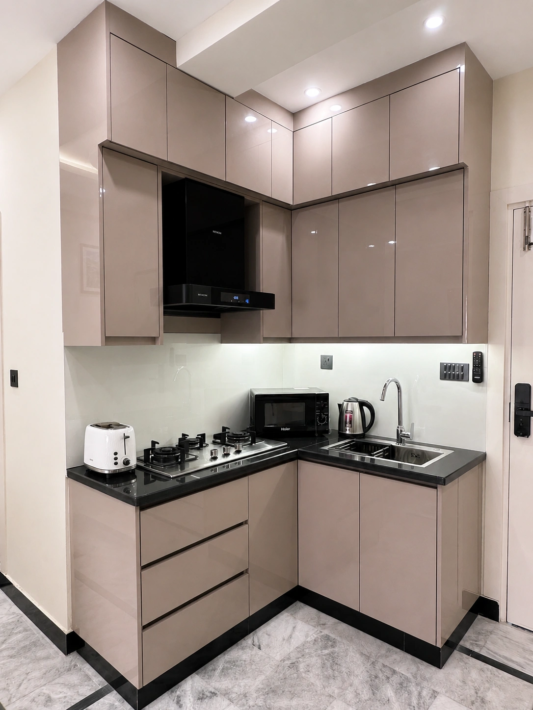 Studio Apartment interior view 7